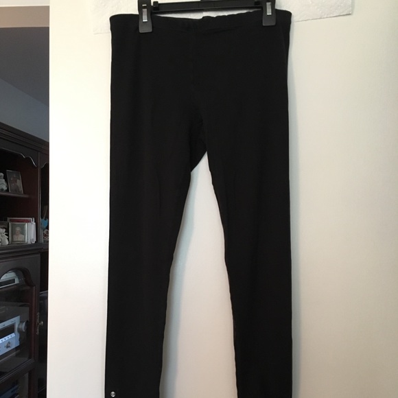 Daisy Fuentes black leggings. - Picture 1 of 6
